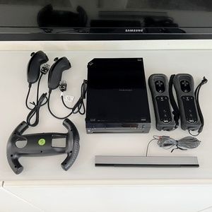 🎁Nintendo Wii Gaming System PLUS 4 GAMES - Like New
